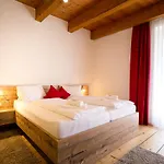 מלון דירות Marienhof 4*