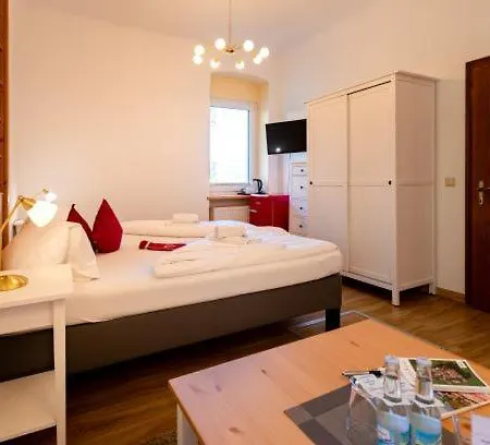 Ξενοδοχείο με διαμερίσματα Marienhof Annenheim