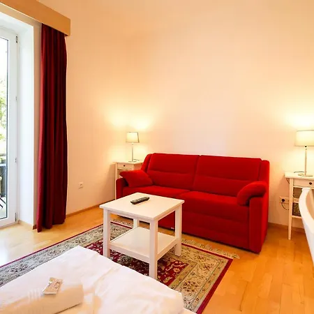 Apartahotel Marienhof Annenheim