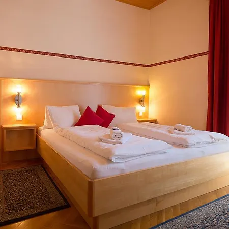 Marienhof Ξενοδοχείο με διαμερίσματα 4*