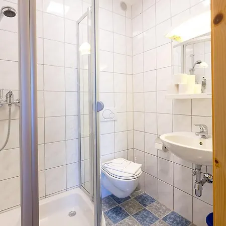 Marienhof 아파트호텔 4*